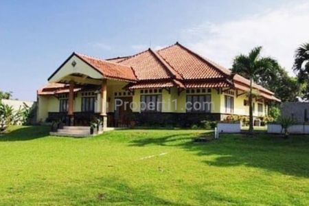 Dijual 2 Villa di Jl. Gadog Sisi Tamansari Bogor View Pegunungan Dekat The Highland Park Resort, Air Terjun Curug Nangka, Wisata Air Telaga Ciburial