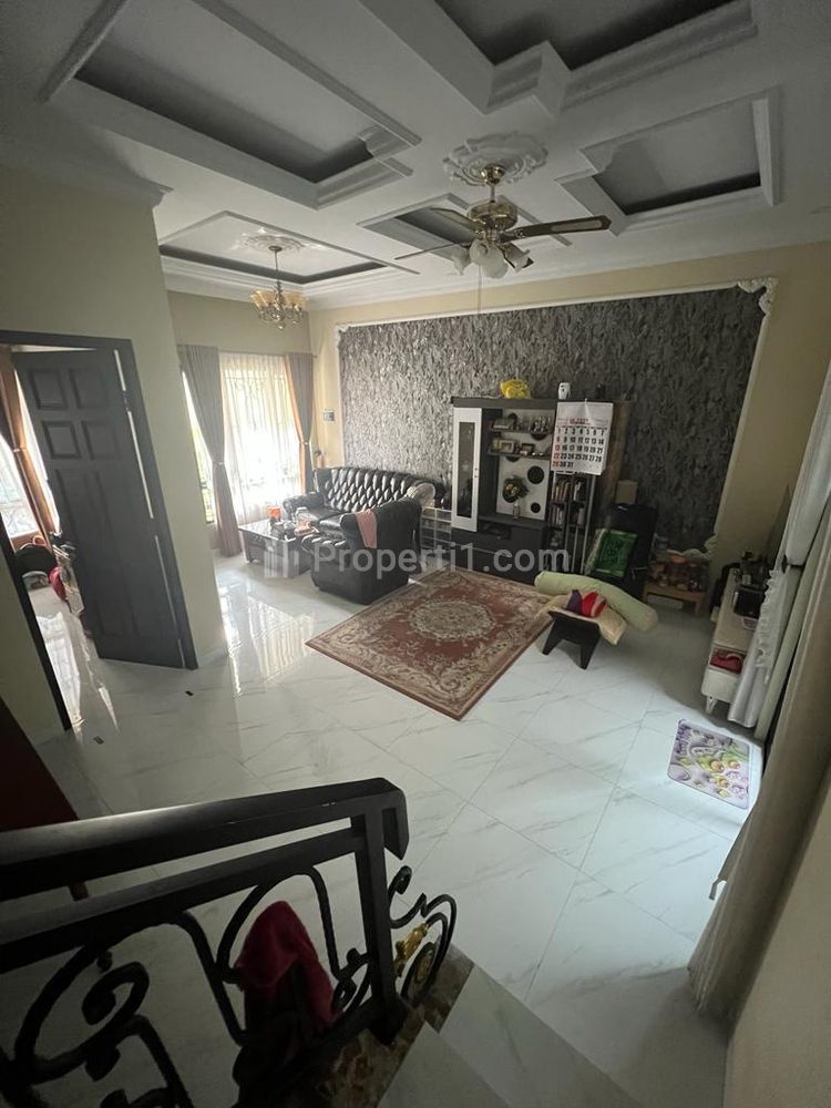 Rumah Dijual Cepat Lokasi Strategis di Beji Depok