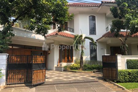 Jual Rumah Mewah Full Furnished Ada Kolam Renang di Pondok Indah Jakarta Selatan