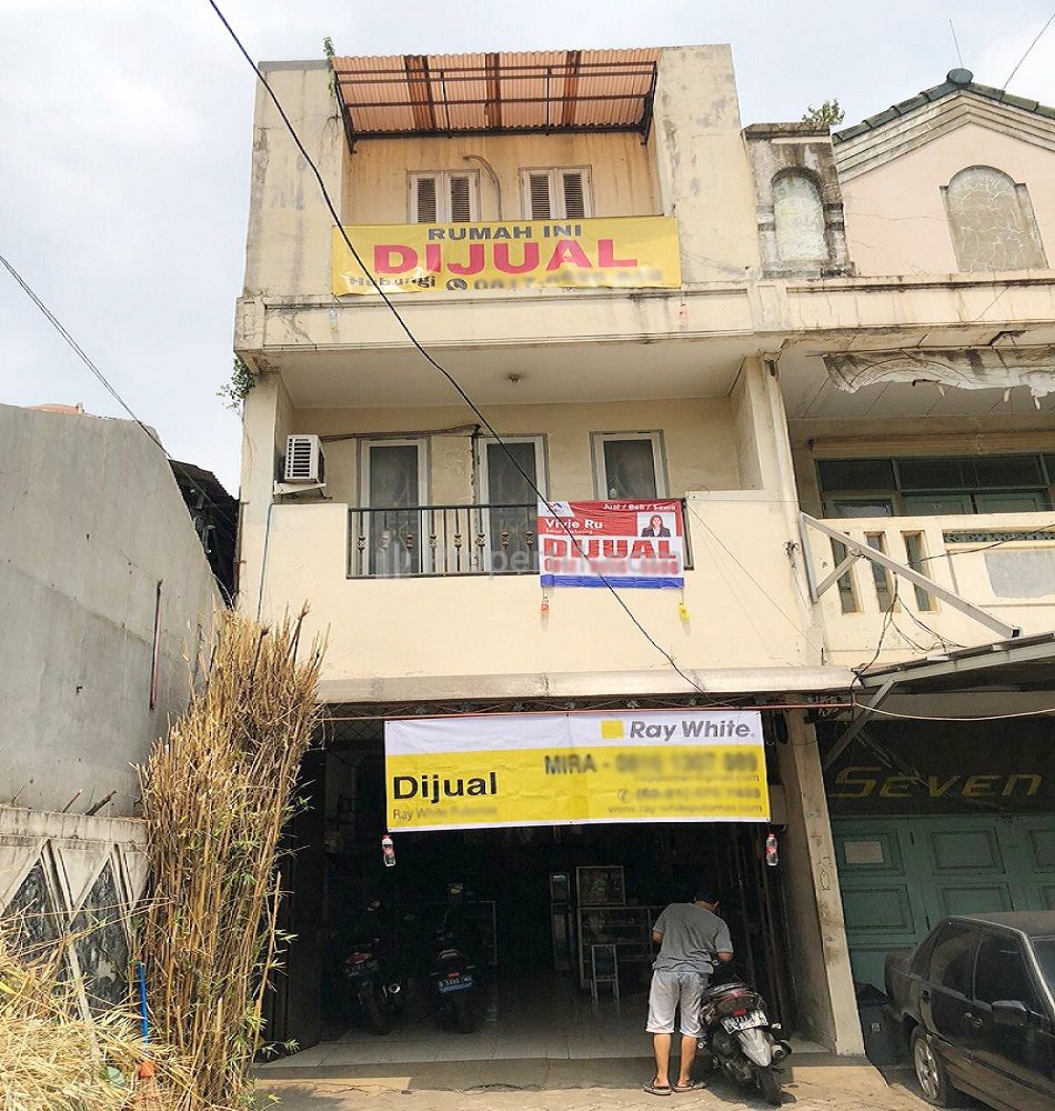 Dijual Rumah 3 Lantai di Kota Bekasi Dekat Mall Metropolitan Bekasi, Stasiun LRT Cikunir 2, Gerbang Tol Jakasampurna, RS Primaya Bekasi Barat