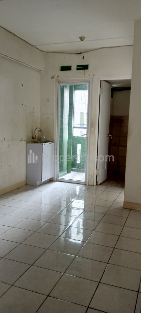 Dijual Cepat Unit Apartemen Green Pramuka City 2 Kamar Tidur