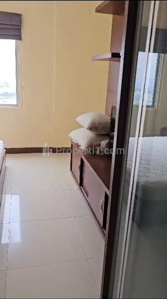 Sewa Apartemen Cosmo Residence Thamrin City 3+1 Bedrooms Full Furnished