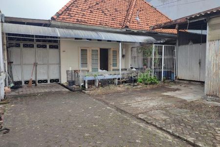Disewakan Rumah 1 Lantai di Surabaya Pusat - Cocok Digunakan Untuk Cafe, Resto, Minimarket, Klinik, dan Lainnya