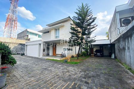 Dijual Rumah dan Bangunan Baru Tahun 2017, Lokasi di Prime Area di Jalan Bangka, Jakarta Selatan