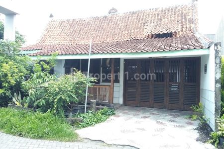Dijual Rumah Klasik Jawa di Caturtunggal Depok Sleman, dekat Kampus UGM Strategis
