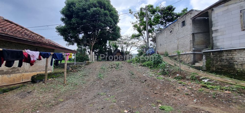jalan masuk ke lokasi 
