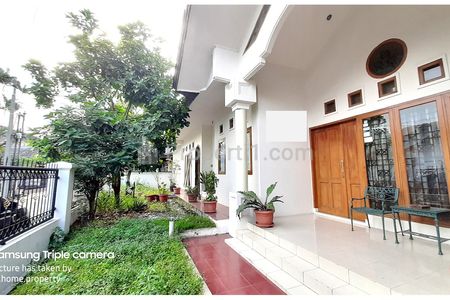 Dijual Cepat Rumah Asri Terpelihara di Jl. Wartawan 4 Buahbatu Bandung
