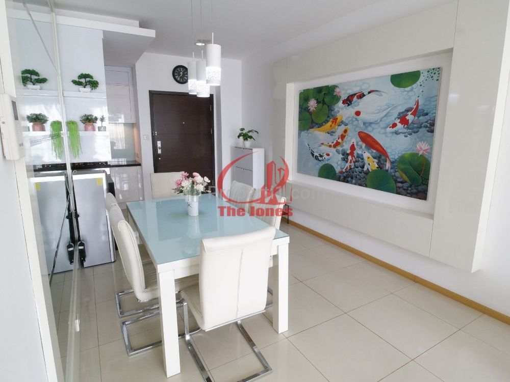 BEST UNIT – Disewakan Apartment Gandaria Heights Jakarta Selatan – 3+1 Bedrooms Full Furnished