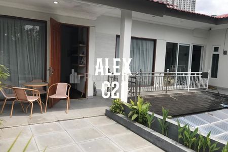 Dijual Rumah di Dekat Pejaten Village Jakarta Selatan