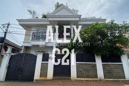 Dijual Cepat B U Rumah Mewah di Tebet Jakarta Selatan