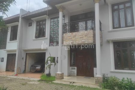 Dijual Rumah Town House 1 Komplek di Pondok Labu, Cilandak, Jakarta Selatan