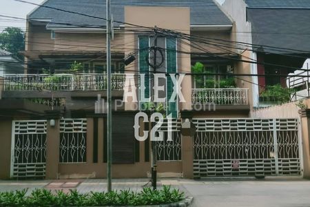 Dijual BU Rumah di Jakarta Selatan Kebayoran Baru Jalan Kyai Maja