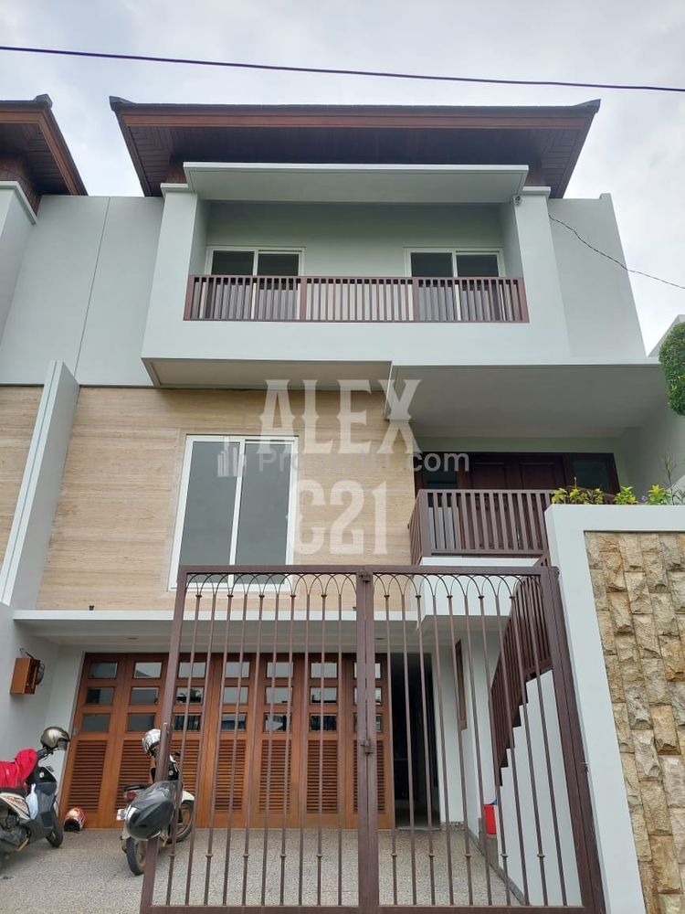 Dijual Rumah Mewah Baru Minimalis di Area Ampera, Cilandak Timur, Jakarta Selatan