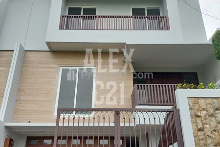 Dijual Rumah Mewah Baru Minimalis di Area Ampera, Cilandak Timur, Jakarta Selatan