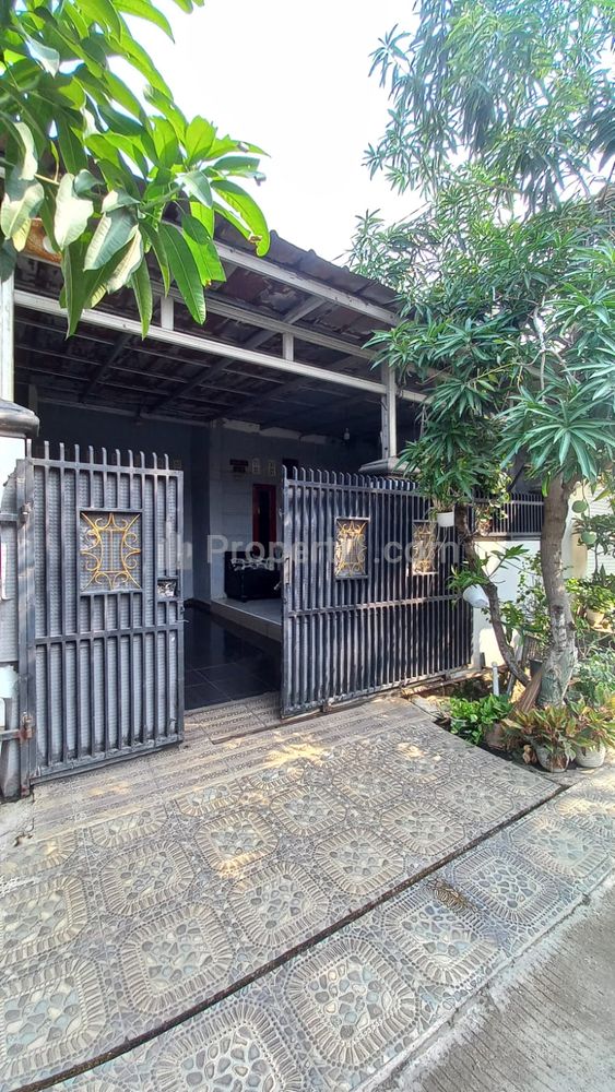 Tampak Depan