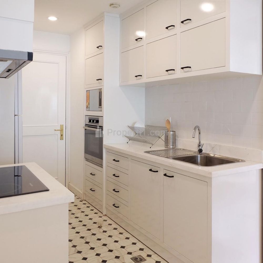 Good Unit For Sale Apartemen Casablanca Best Price - 2+1BR Fully Furnished