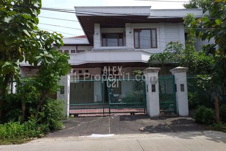 Dijual Rumah 2 Lantai di Taman Aries Jakarta Barat