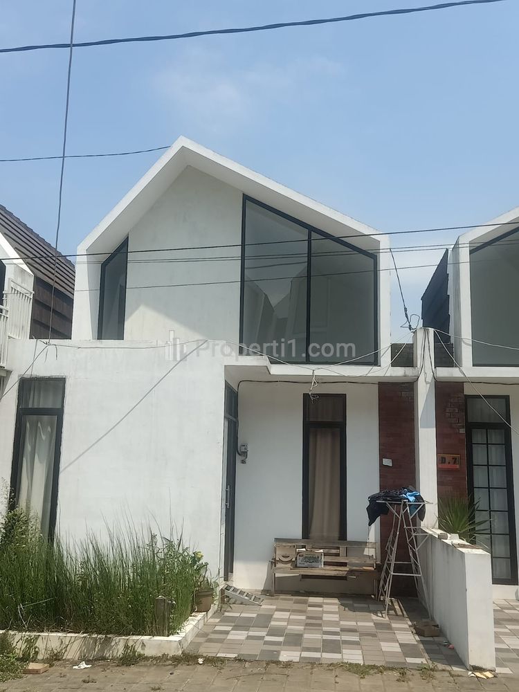 DIjual Rumah Villa Siap Huni Dekat Kampus UB di Dau Malang