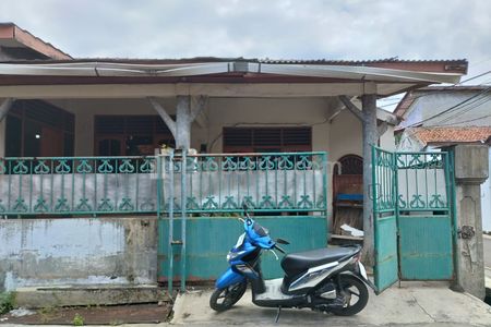 Dijual Rumah SHM Strategis di Batan Indah Serpong dekat Tol BSD