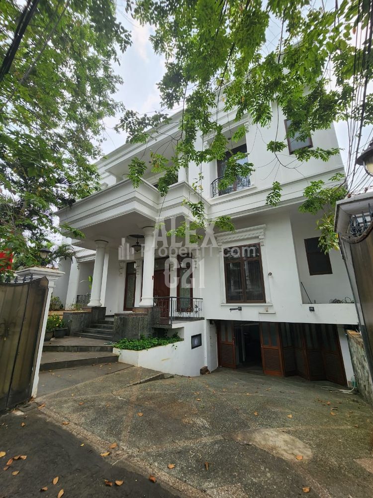 Dijual Rumah Mewah American Classic di Kuningan Barat Jakarta Selatan