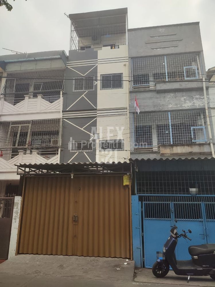 Dijual Rumah Baru 3,5 Lantai di Taman Sari Jakarta Barat