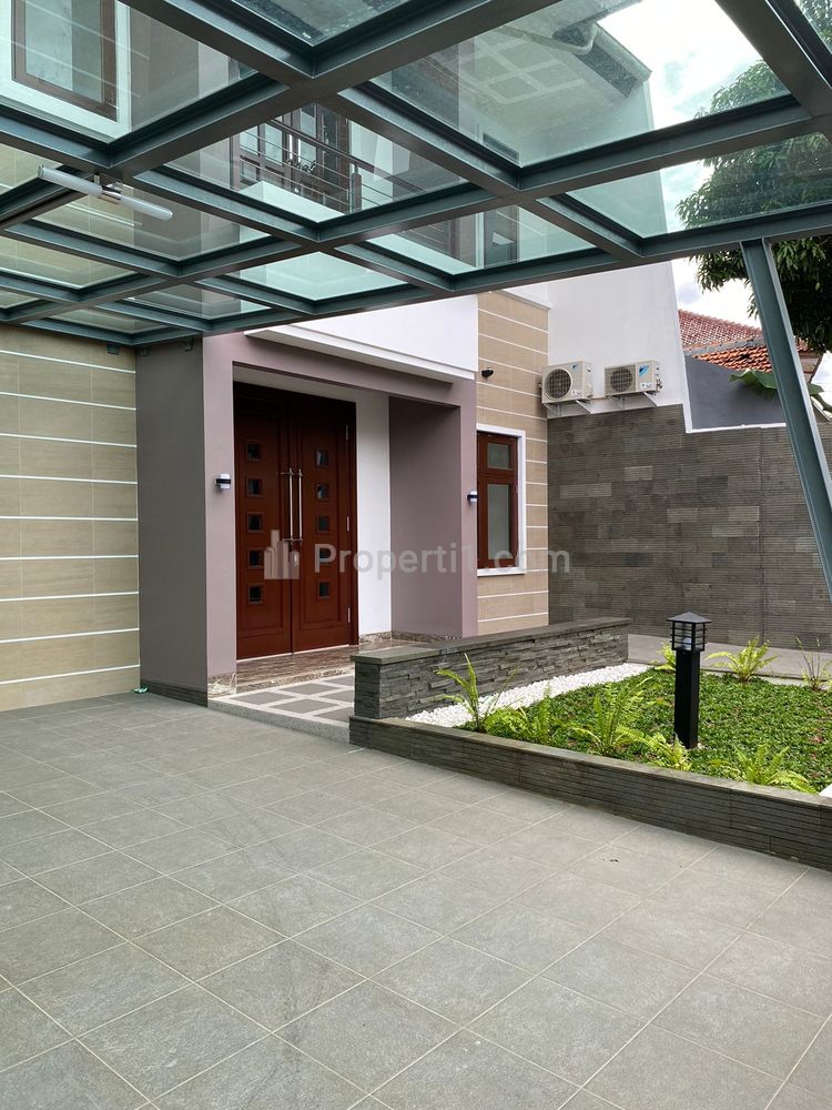 Dijual Rumah Baru Jl. Mendawai, Kebayoran Baru Jakarta Selatan