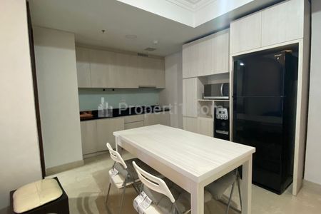 Disewakan Apartemen Casa Grande Phase 2 Kuningan Jakarta Selatan - 3+1 Kamar Tidur Fully Furnished