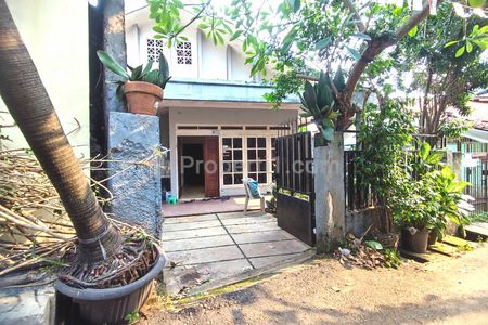 Jual Rumah Lama Masih Bagus di Jalan Antena , Kramat Pela, Kebayoran Baru, Jakarta Selatan