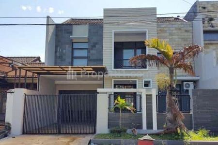 Dijual Rumah Mewah Modern Full Furnished di Araya Kota Malang