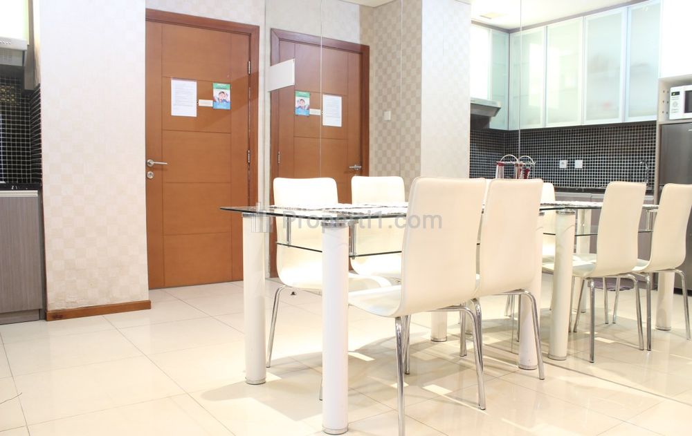 Sewa Apartemen Thamrin Residence Jakarta Pusat - 2 Bedrooms Fully Furnished & Good View