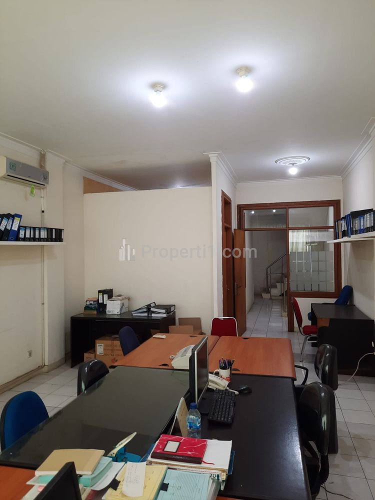 Dijual Ruko di PIK Jalan Pantai Indah Selatan 1 Penjaringan Jakarta Utara
