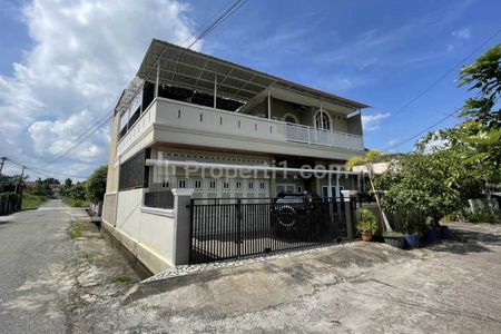 Dijual Rumah Mewah, Posisi Hook di Perumahan Villa Bukit Raya Bertuah, Pekanbaru