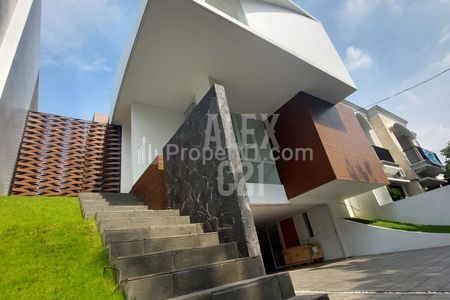 Dijual Town House di Kemang Jakarta Selatan