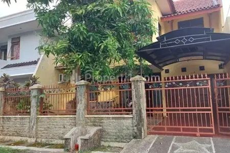 Jual Rumah Dua Lantai di Perum Billymoon Jakarta Timur