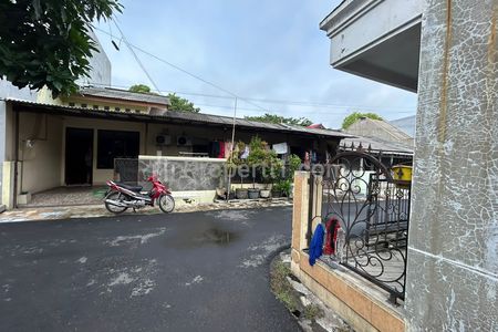 Dijual Rumah Luas Harga Murah di Ronggolawe Semarang Barat