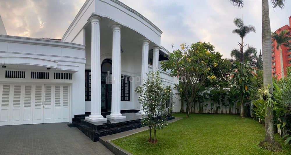 Disewakan Rumah Mewah Ada Kolam Renang di Terogong Pondok Indah Jakarta Selatan