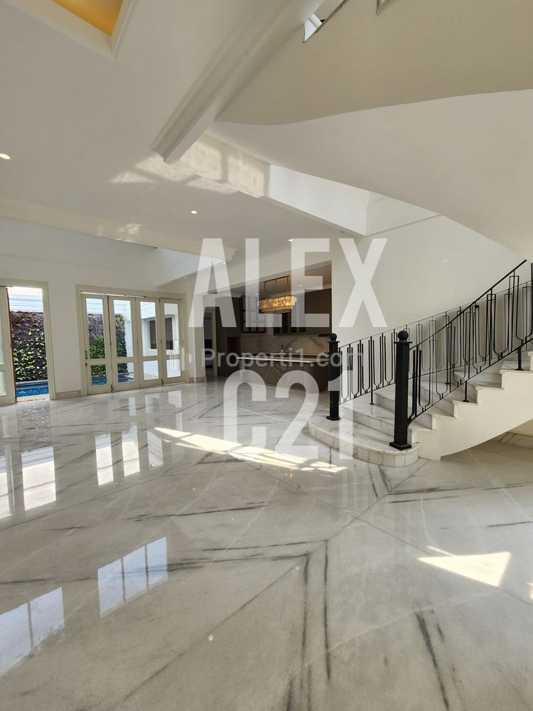 Dijual Luxurious Modern Classic Brand New House di Menteng Jakarta Pusat