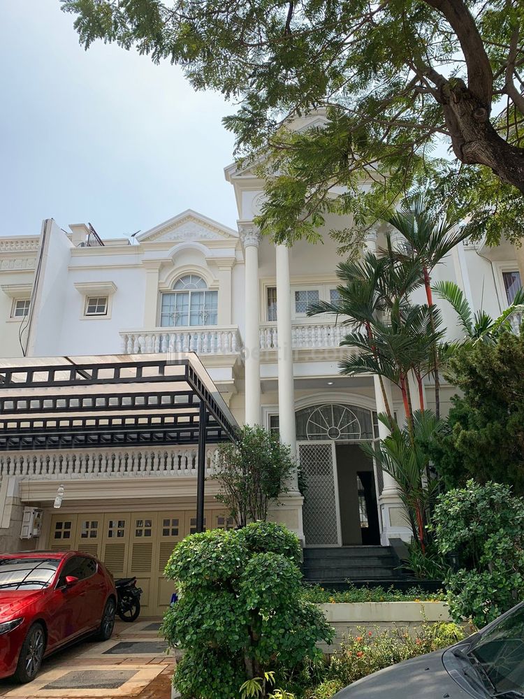 Jual Rumah Mewah 2 Lantai Ada Kolam Renang di Pantai Indah Kapuk Jakarta Utara