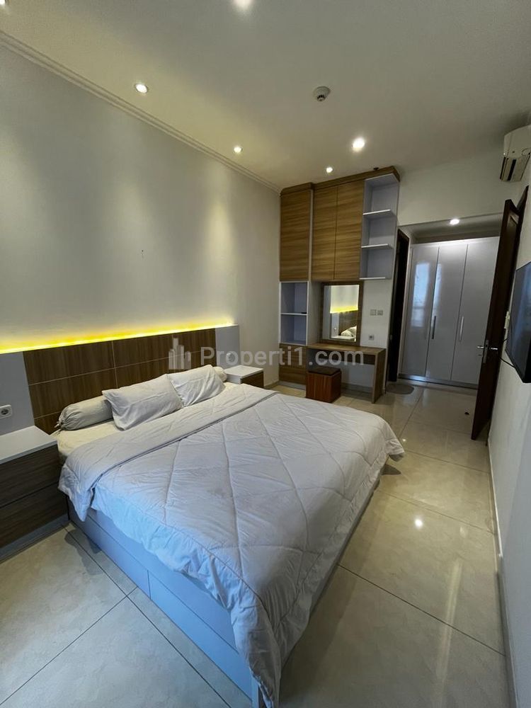 For Rent Apartment Taman Anggrek Residences - 2 BR Fully Furnished