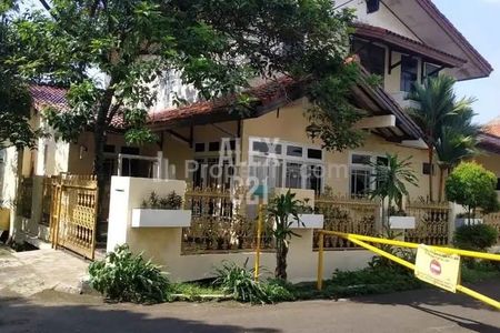 Dijual Rumah Siap Huni di Komplek Posisi Hoek di Larangan Indah, Tangerang