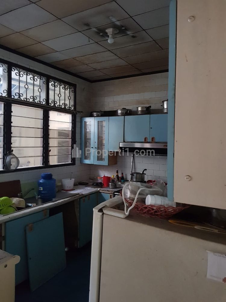 Dijual Rumah Gaya Klasik di Pulo Gadung Jakarta Timur
