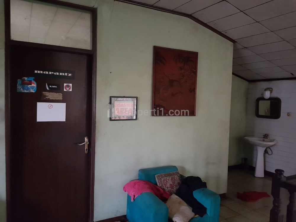 Dijual Rumah Gaya Klasik di Pulo Gadung Jakarta Timur