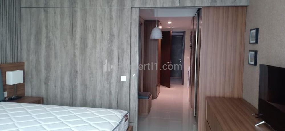 For Rent Apartment Kemang Village - 1 BR Fully Furnished Low Floor