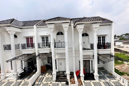 Dijual Rumah Classic Style Ciracas Jakarta Timur dekat LRT Cibubur