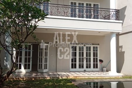 Dijual Rumah di Jl. Jeruk Purut Jakarta Selatan