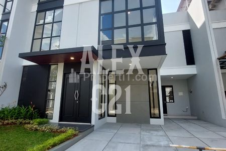 Dijual Brand New Town House Modern di Cilandak Jakarta Selatan