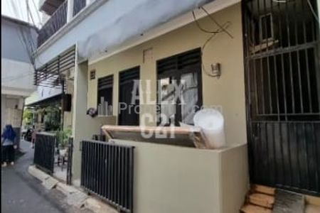 Rumah Dijual di Gandaria Kebayoran Baru Jakarta Selatan, Plus 4 Kontrakan dan 6 Kamar Kost