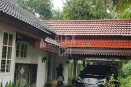 Dijual Rumah di  Mampang Jakarta Selatan BU