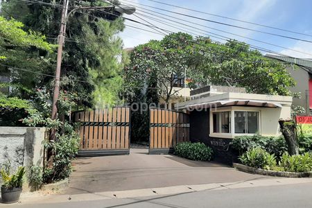 Townhouse Winville Tampak dari Jalan H Baun Lebak Bulus Cilandak Jakarta Selatan