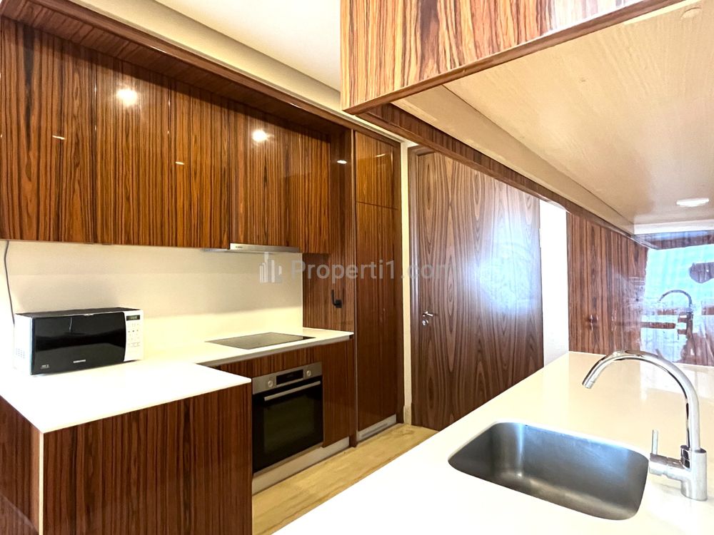 Disewakan Apartemen South Hills - 2+1 BR Fuly Furnished